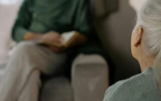 Premiumlinsen bei trockenen Augen? Trockene Augen, insbesonders eine Meibomdrüsen-Dysfunktion können eine relative Kontraindikation für Multifokal- und EDOF-Linsen darstellen